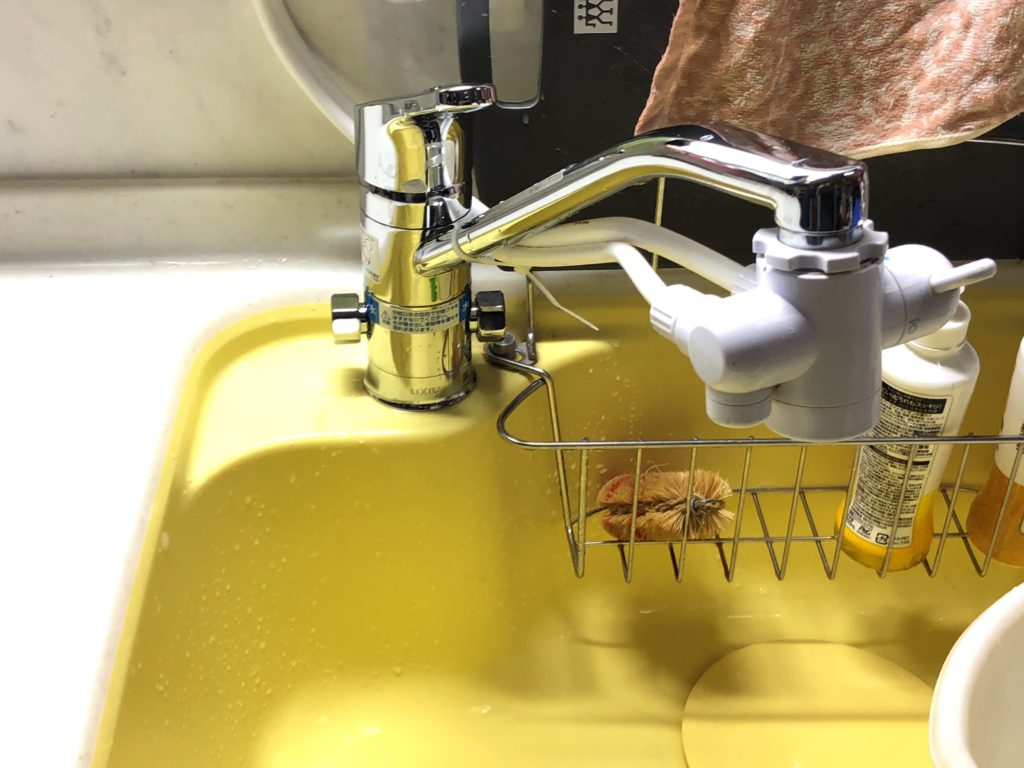 浄水器を付けたらシンクが使いにくくて…大きい鍋も洗いやすくなりました。