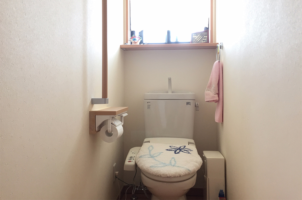 トイレの便座をLIXILのnewPASSOに変更しました