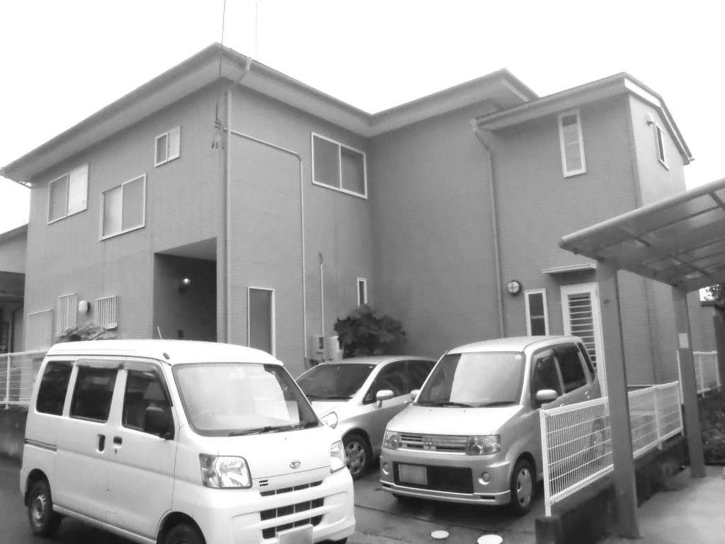 築20年で外壁が崩れてしまい…屋根・外壁を塗装することにしました。