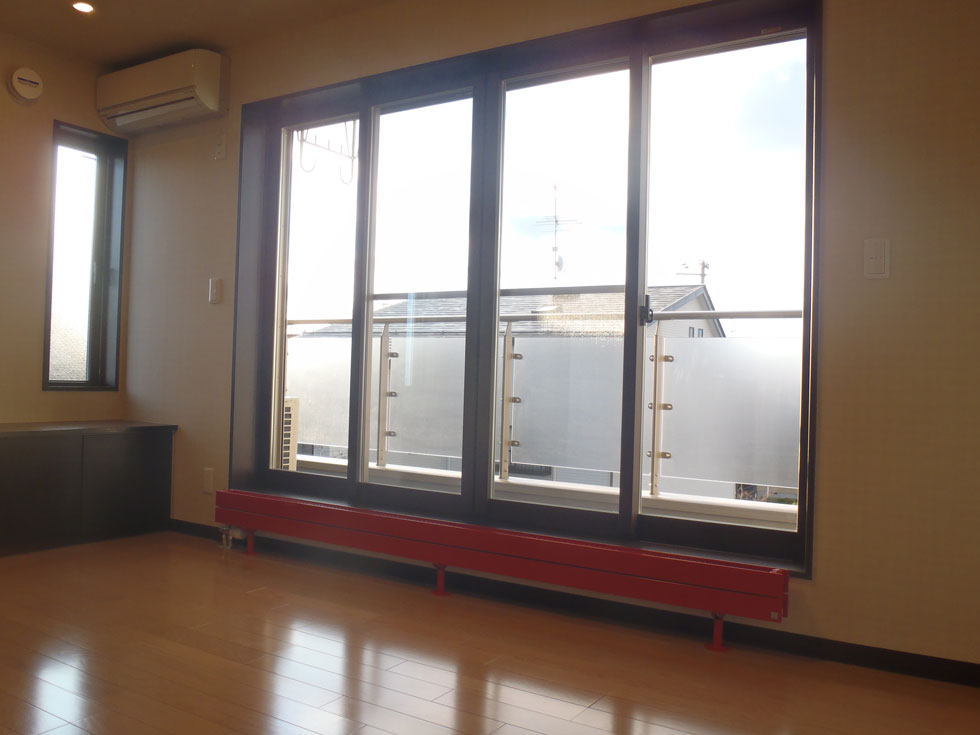 ビルトインガレージ付き都市型3階建て住宅（郡山市方八町）
