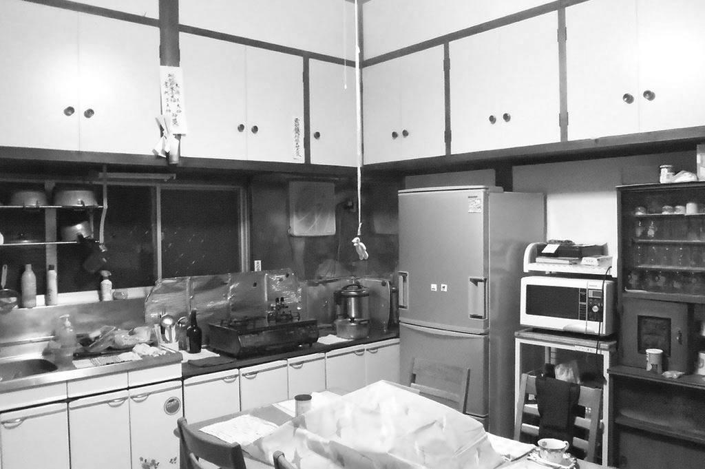 三春町下舞木で台所・寝室と廊下をリフォーム。